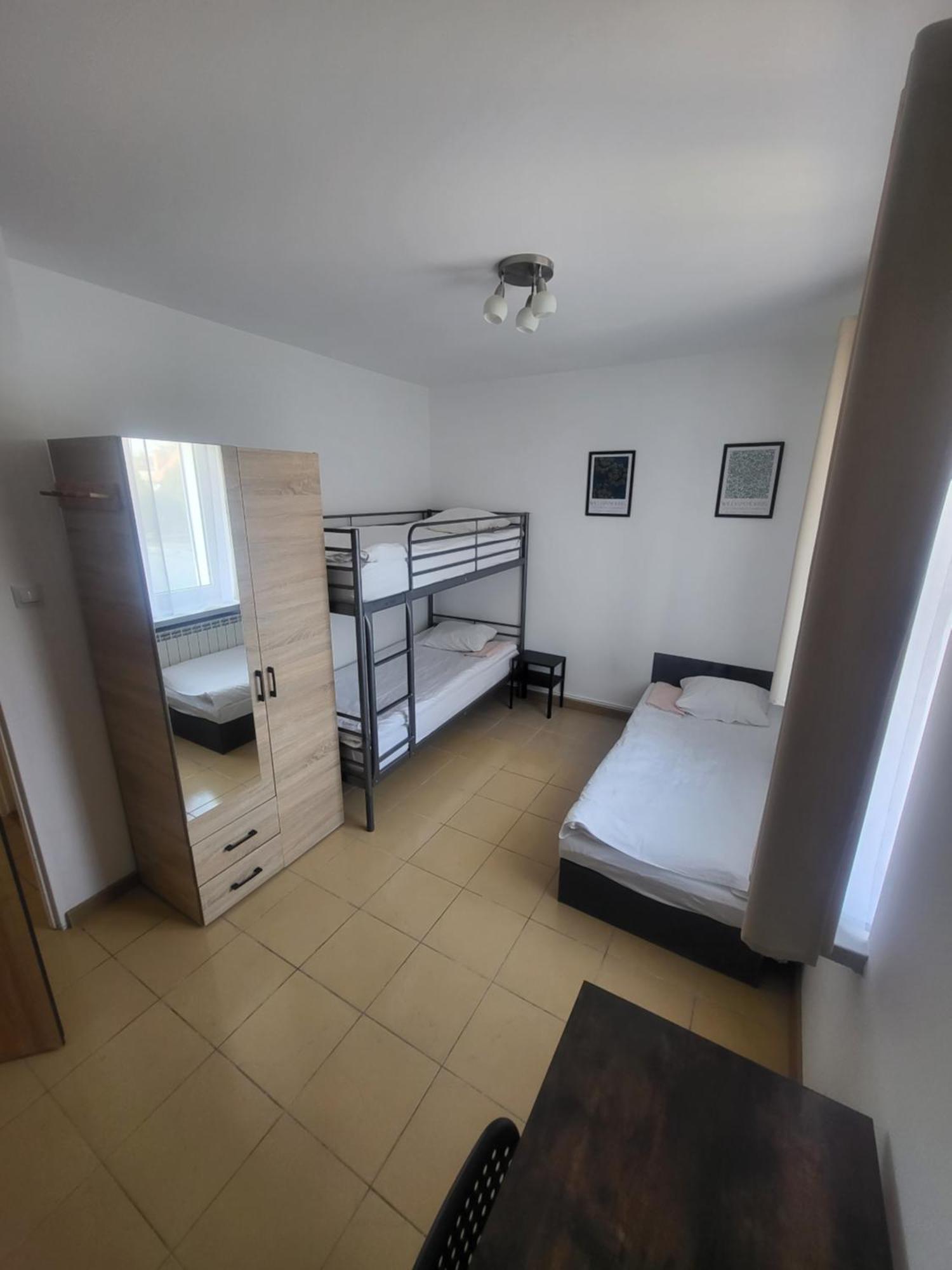 Rooms4Rest Popularna - Private Rooms For Tourists - Atr Consulting Sp, Z O,O, Warszawa Eksteriør bilde