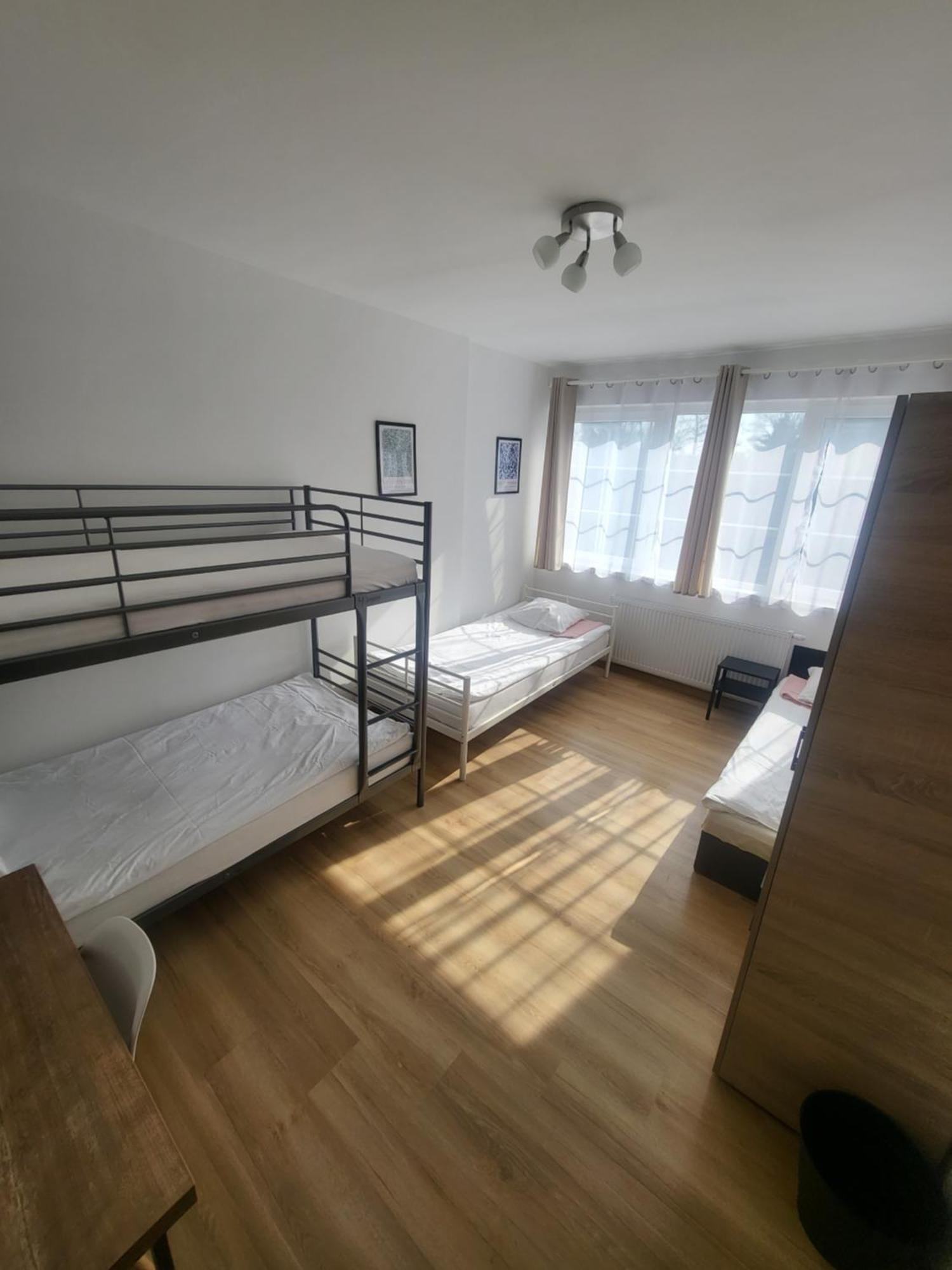 Rooms4Rest Popularna - Private Rooms For Tourists - Atr Consulting Sp, Z O,O, Warszawa Eksteriør bilde