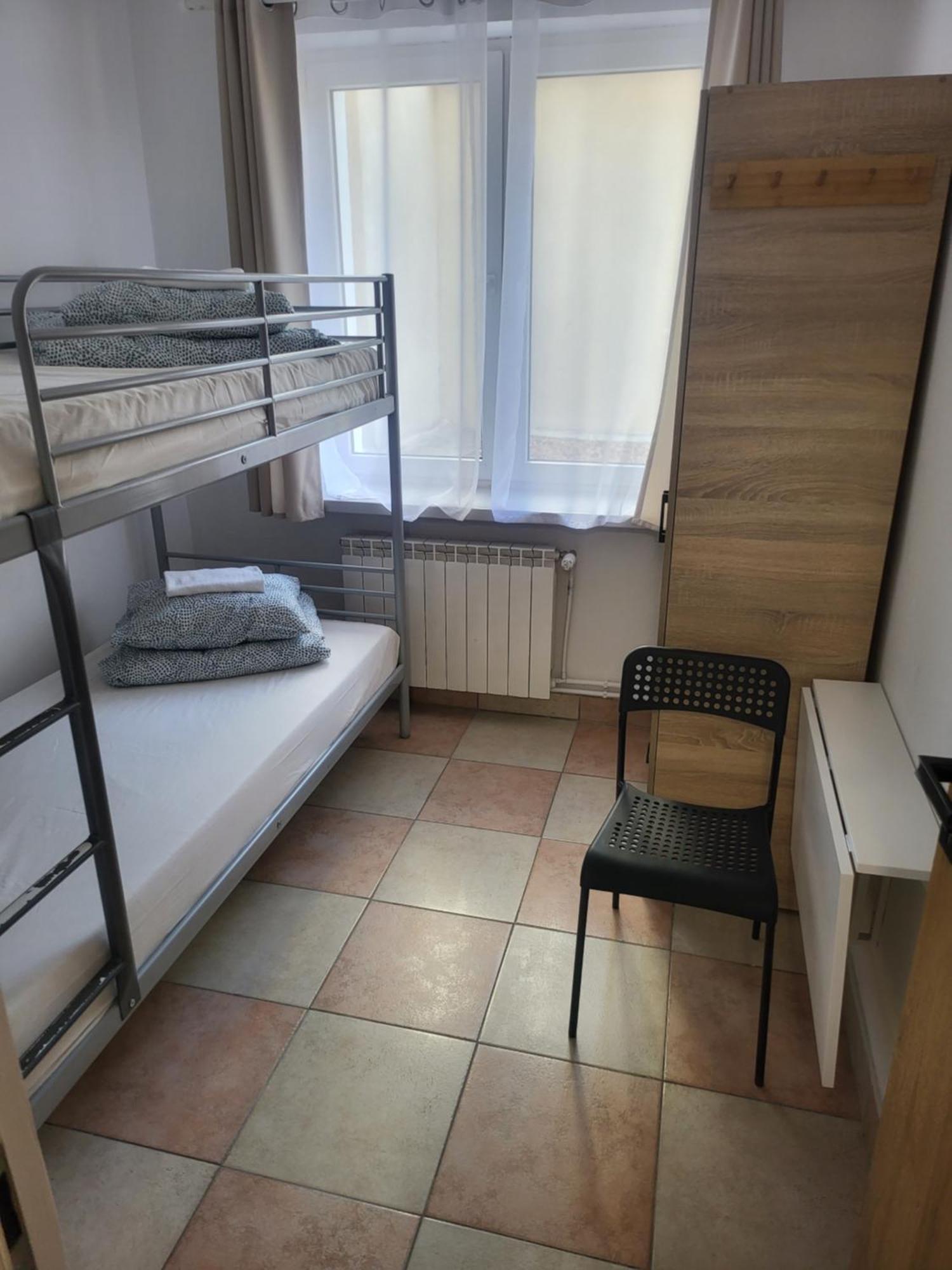 Rooms4Rest Popularna - Private Rooms For Tourists - Atr Consulting Sp, Z O,O, Warszawa Eksteriør bilde