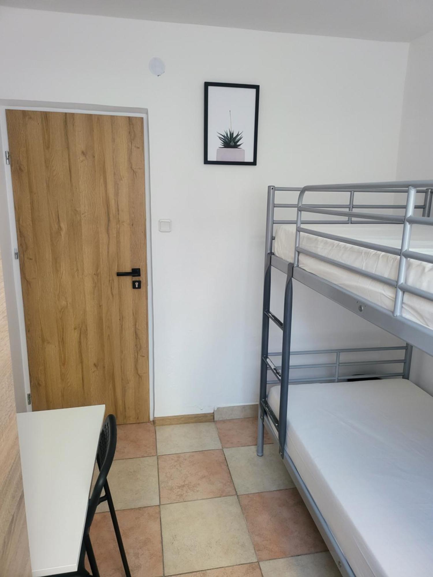 Rooms4Rest Popularna - Private Rooms For Tourists - Atr Consulting Sp, Z O,O, Warszawa Eksteriør bilde