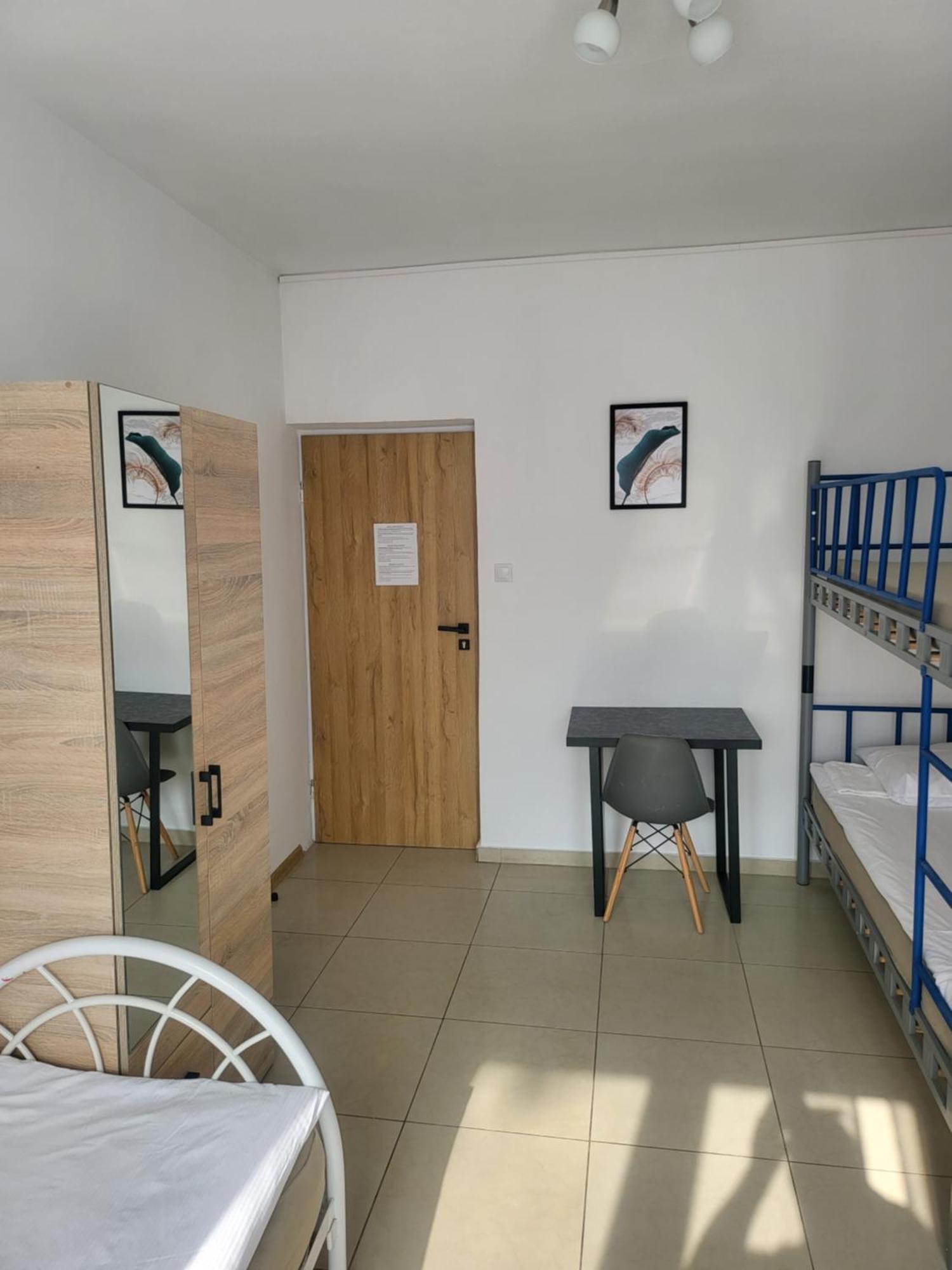 Rooms4Rest Popularna - Private Rooms For Tourists - Atr Consulting Sp, Z O,O, Warszawa Eksteriør bilde